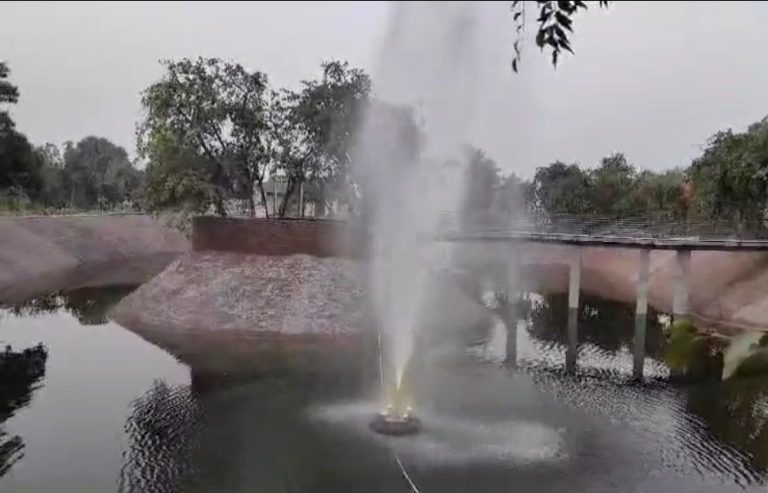 Floating Fountains