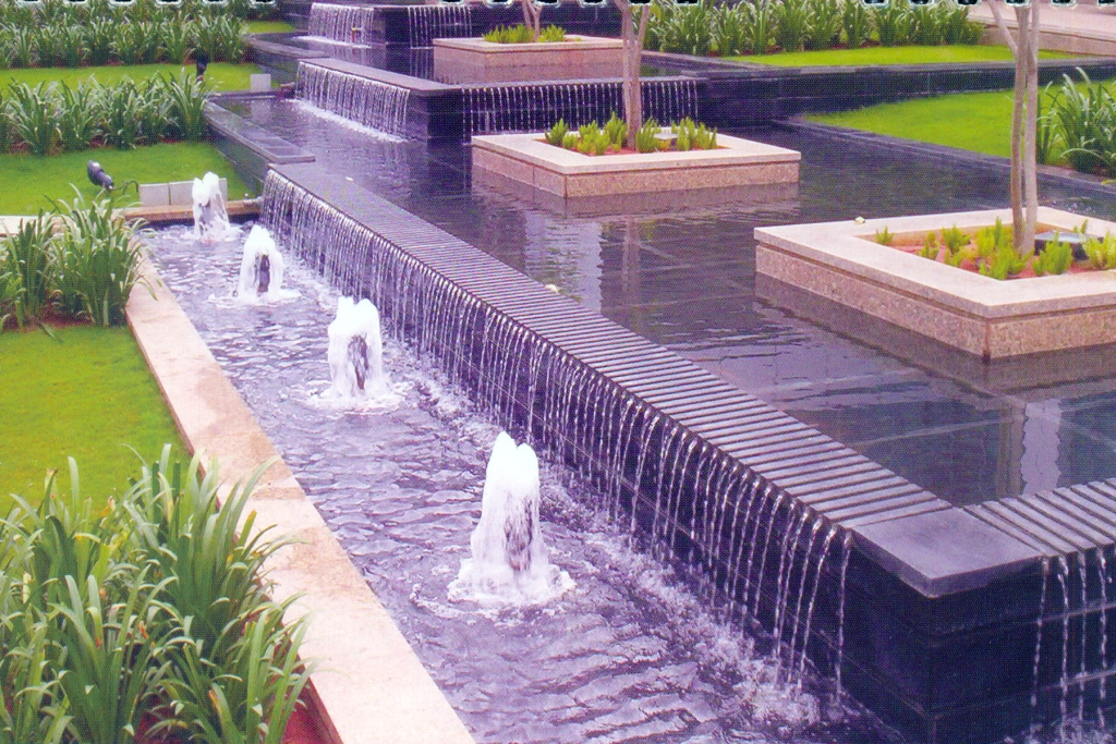 Foaming Fountains